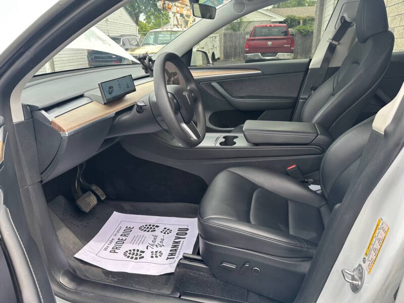 2023 Tesla Model Y Long Range