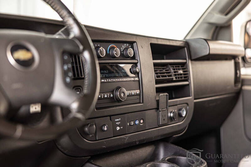 2022 Chevrolet Express 2500