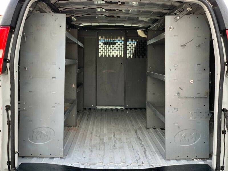 2022 GMC Savana 2500