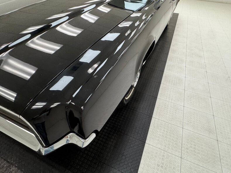 1967 Ford Thunderbird