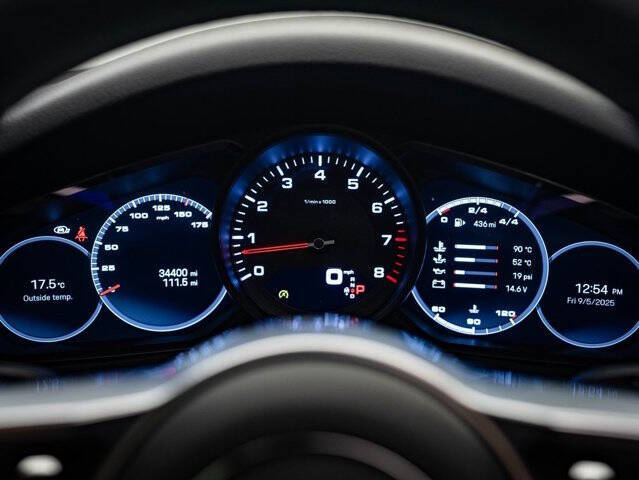 2023 Porsche Cayenne Platinum Edition