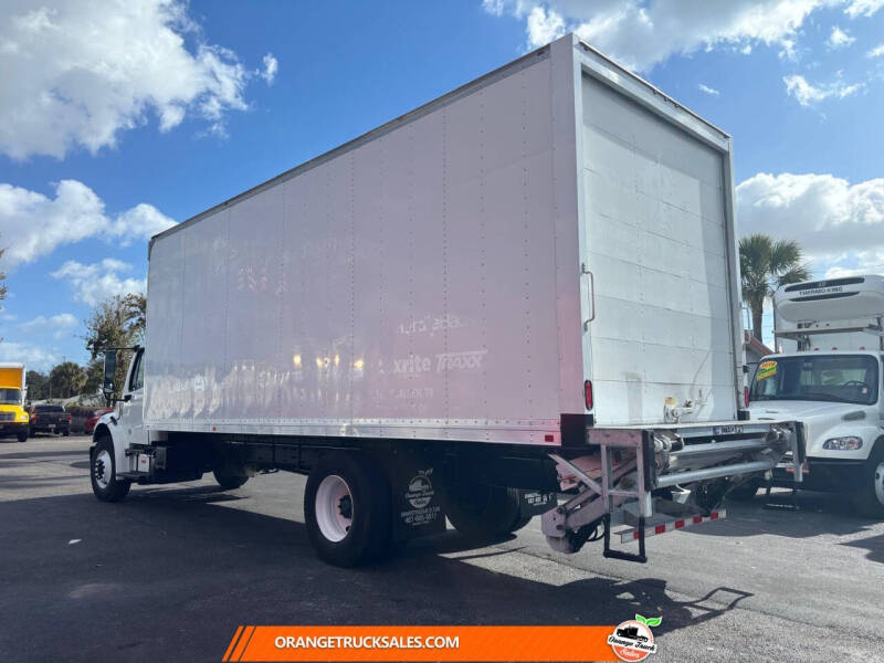 2019 Freightliner M2 106