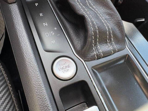 2021 Volkswagen Atlas Cross Sport V6 SE R-Line