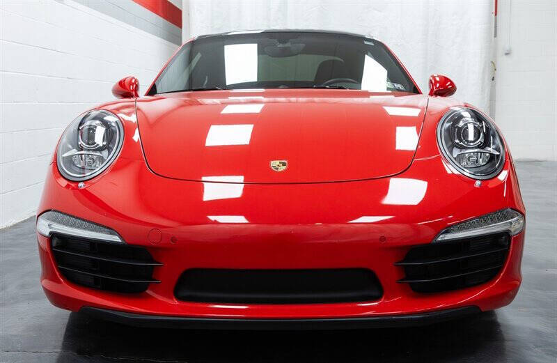 2015 Porsche 911 Carrera