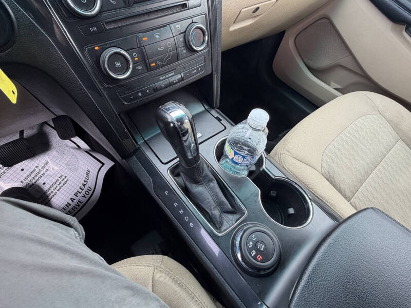 2017 Ford Explorer