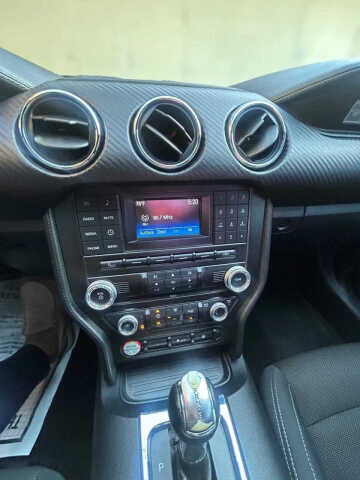 2015 Ford Mustang V6