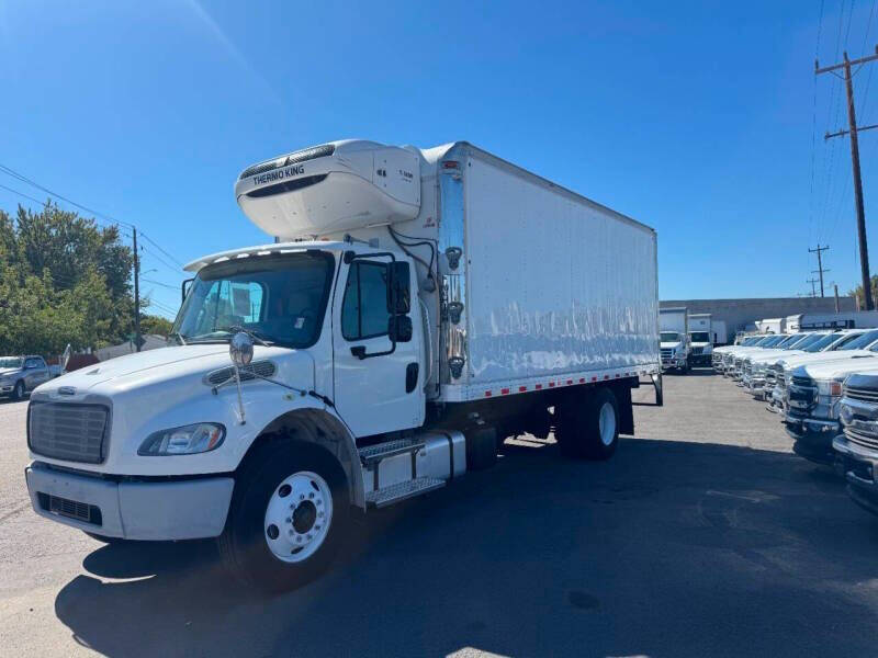 2018 Freightliner M2 106