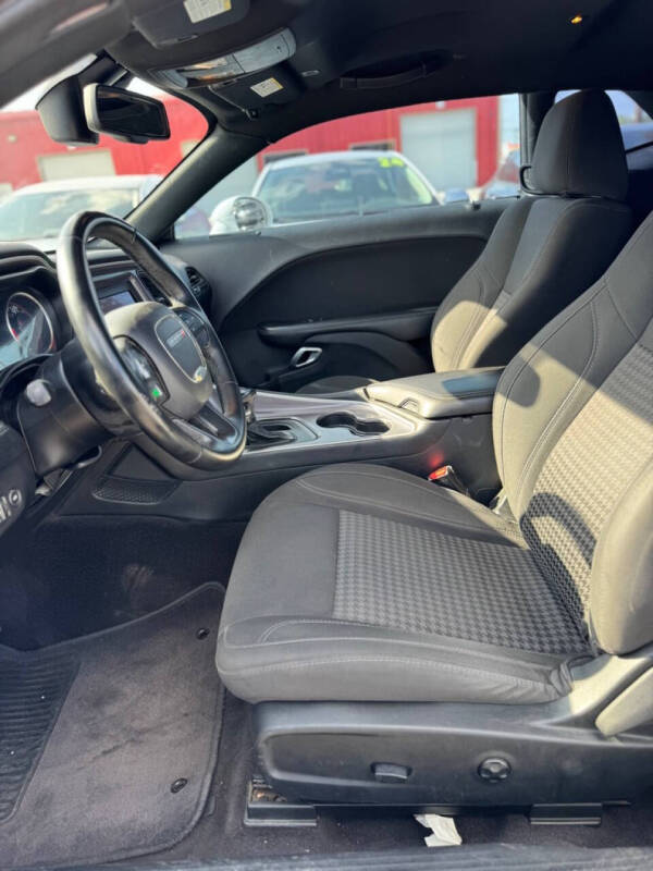 2019 Dodge Challenger SXT