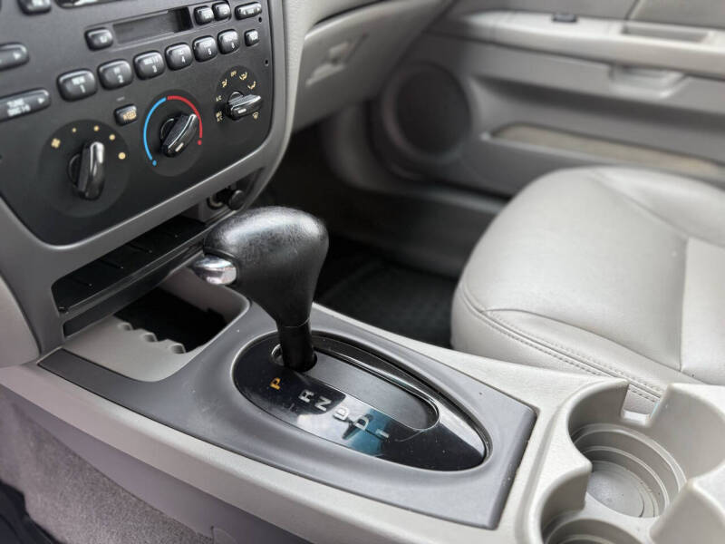 2003 Ford Taurus SES