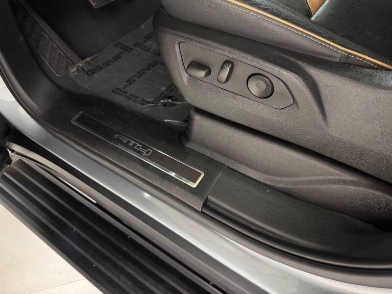 2023 GMC Yukon XL AT4