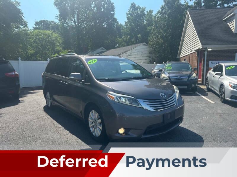 2016 Toyota Sienna Limited's photo