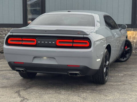 2021 Dodge Challenger SXT