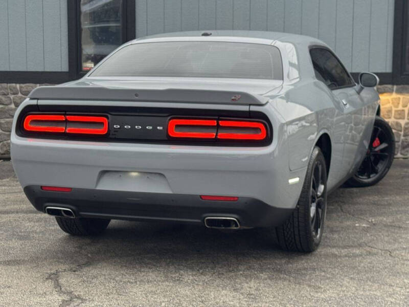 2021 Dodge Challenger SXT