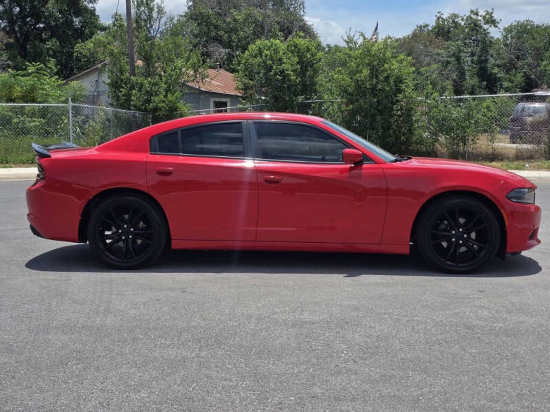 2019 Dodge Charger SXT