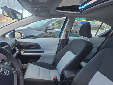 2014 Toyota Prius c Three