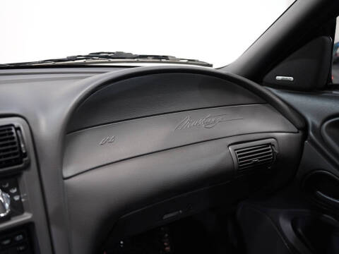 2001 Ford Mustang SVT Cobra