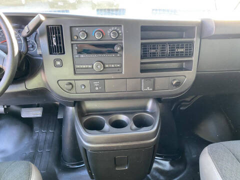 2025 GMC Savana 2500