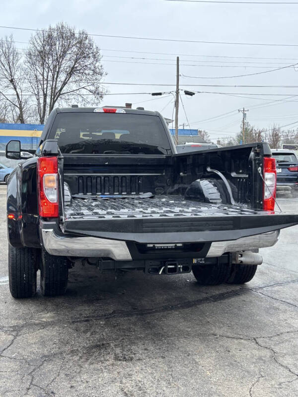 2022 Ford F-350 Super Duty XL