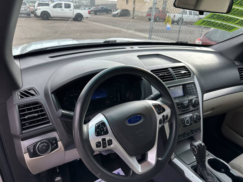 2015 Ford Explorer
