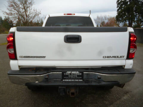 2003 Chevrolet Silverado 2500HD LS
