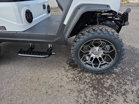 2025 Evolution Maverick 2 + 2