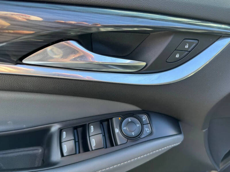 2020 Buick Enclave Essence