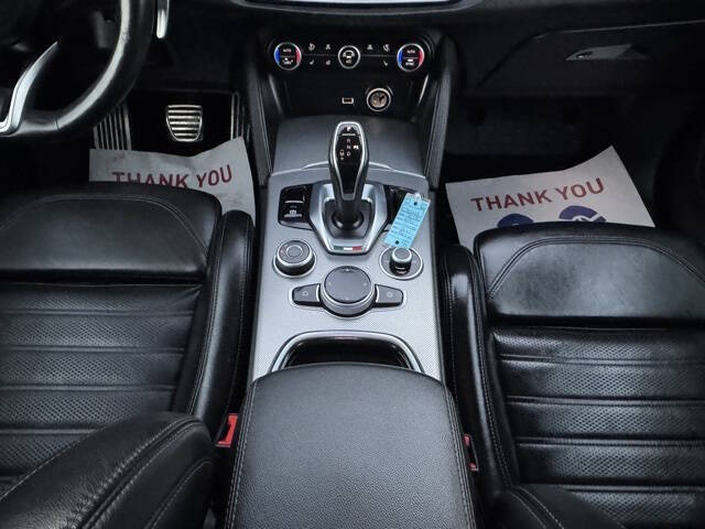 2020 Alfa Romeo Stelvio Ti Sport