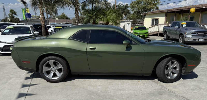 2019 Dodge Challenger SXT