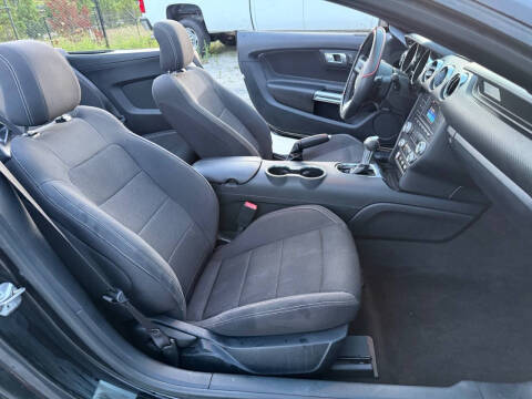 2015 Ford Mustang V6