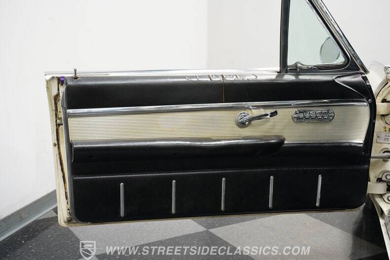 1962 Ford Thunderbird