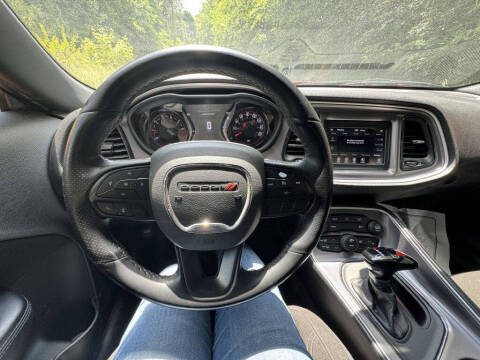 2021 Dodge Challenger SXT