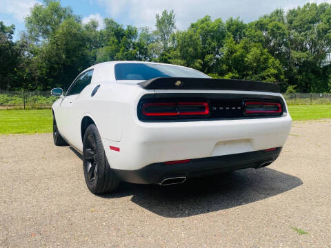 2015 Dodge Challenger SXT