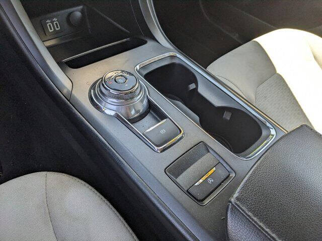 2019 Ford Fusion 22
