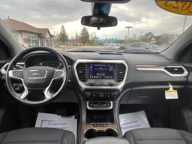 2023 GMC Acadia SLE