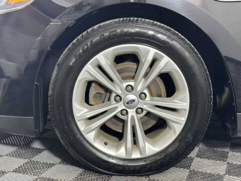 2017 Ford Taurus SEL