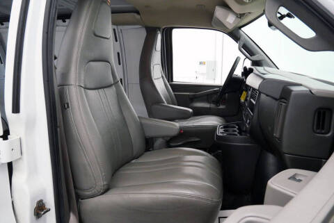 2022 GMC Savana 2500