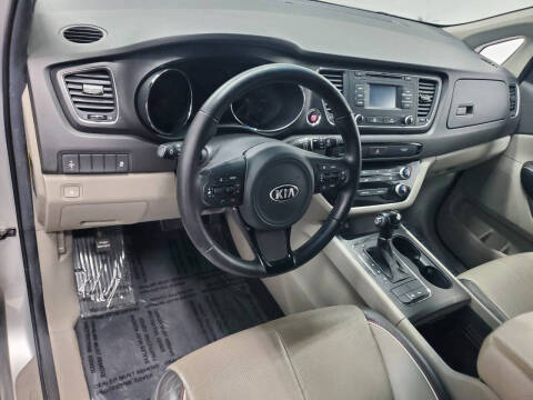 2016 Kia Sedona LX