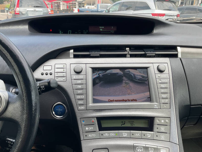 2015 Toyota Prius Plug-in Hybrid Advanced