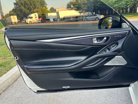 2017 Infiniti Q60 Red Sport 400