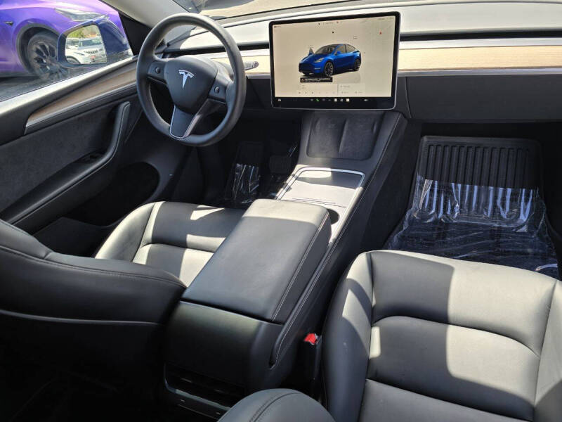2023 Tesla Model Y Long Range