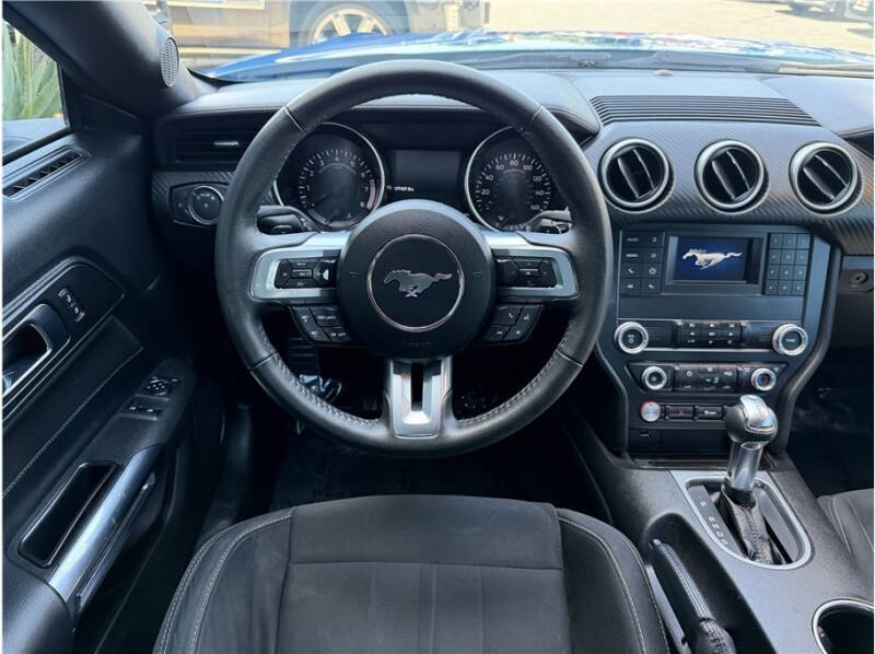 2020 Ford Mustang