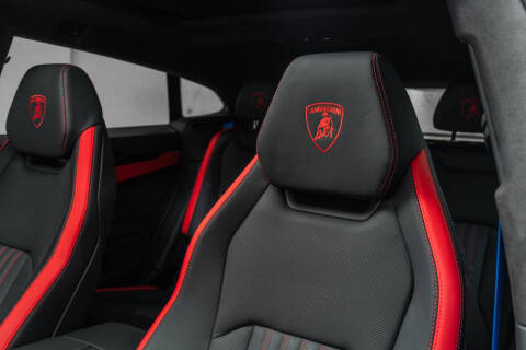 2025 Lamborghini Urus SE