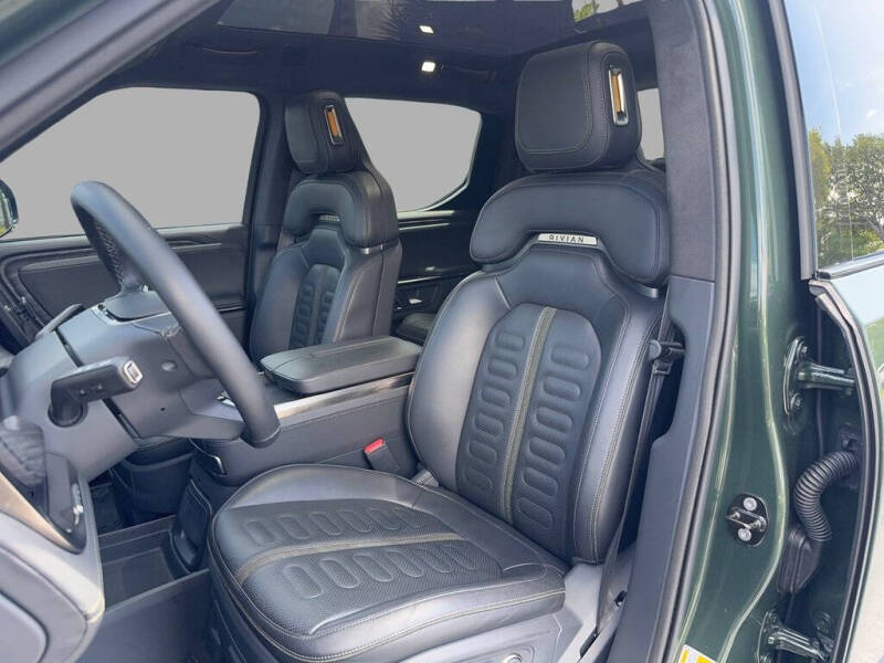 2022 Rivian R1T Adventure