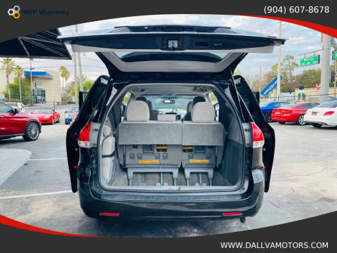 2014 Toyota Sienna