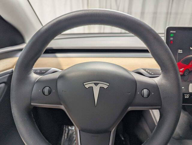 2025 Tesla Model Y Long Range