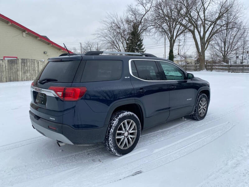 2017 GMC Acadia SLE-2