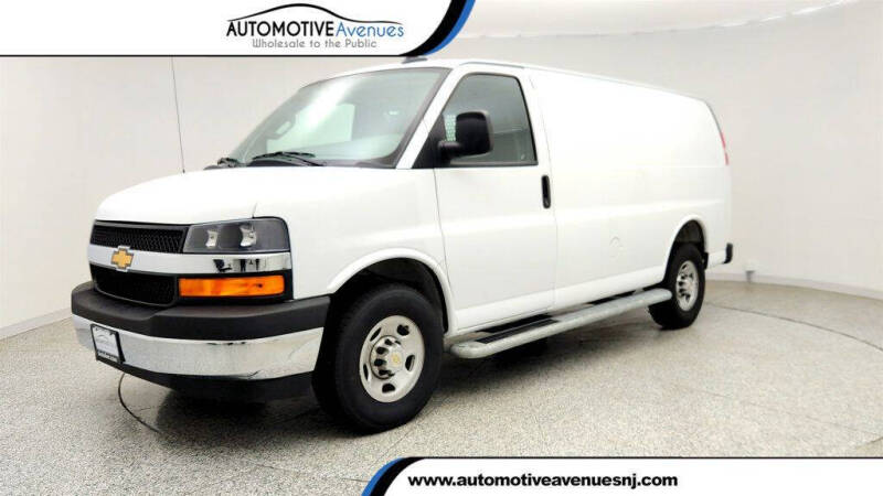 2025 Chevrolet Express 2500