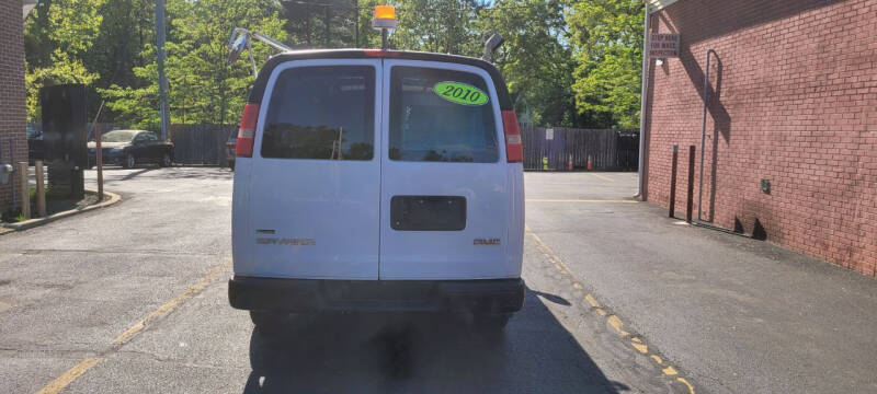 2010 GMC Savana 2500