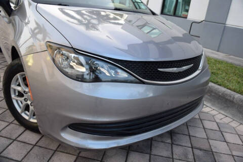 2017 Chrysler Pacifica Touring