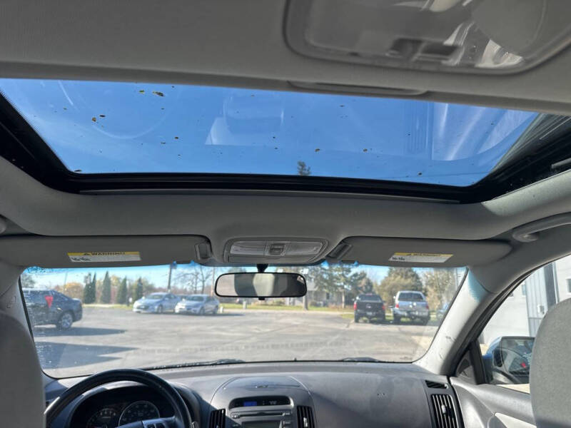 2010 Hyundai Elantra Blue